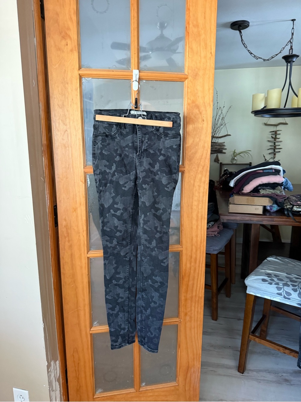 Free People Women's Charcoal Camo Skinny Jeans
